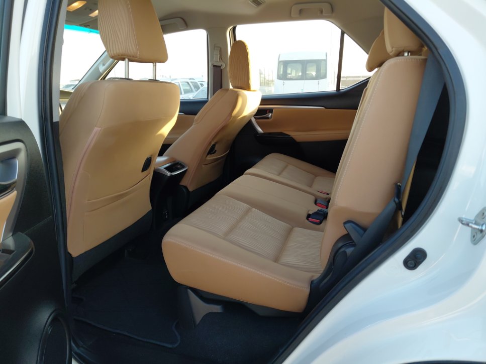 Toyota Fortuner VX1 2022 image