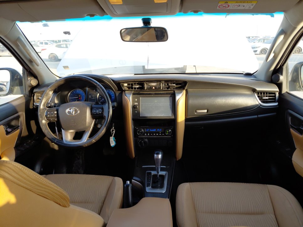 Toyota Fortuner VX1 2022 image