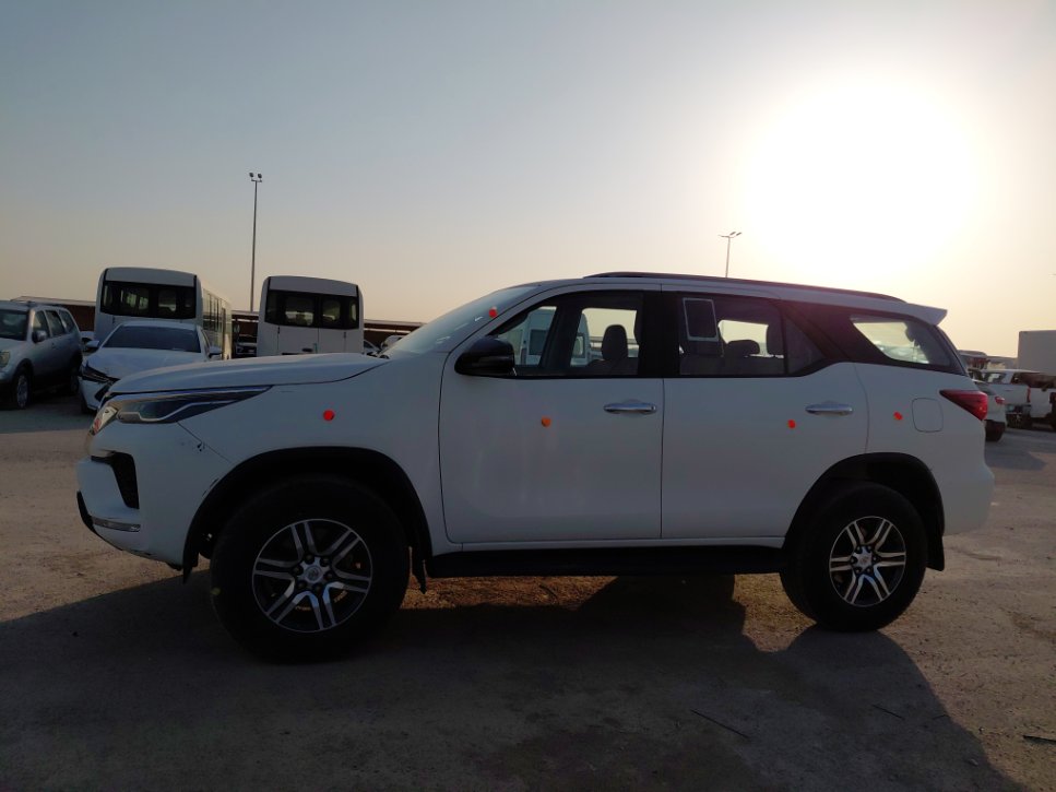 Toyota Fortuner VX1 2022 image