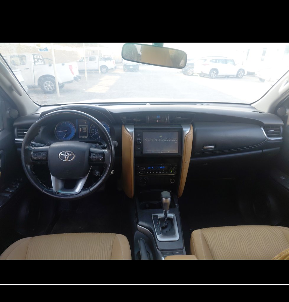 Toyota Fortuner VX1 2023 image