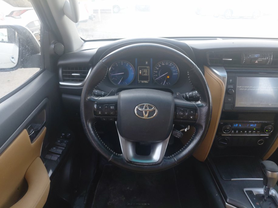 Toyota Fortuner VX1 2023 image