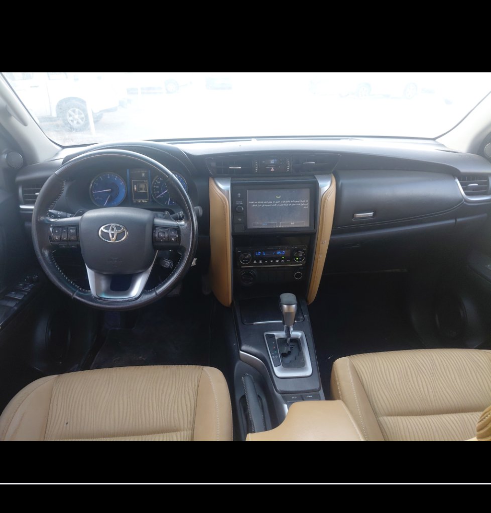 Toyota Fortuner VX1 2023 image