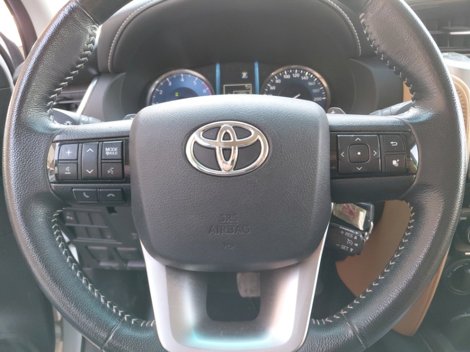 Toyota Fortuner VX1 2023 image