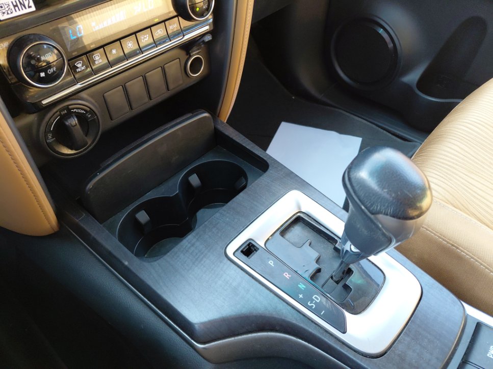 Toyota Fortuner VX1 2023 image