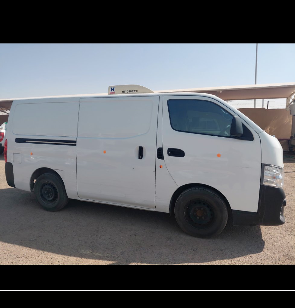 Nissan NV350 Urvan  2021 image