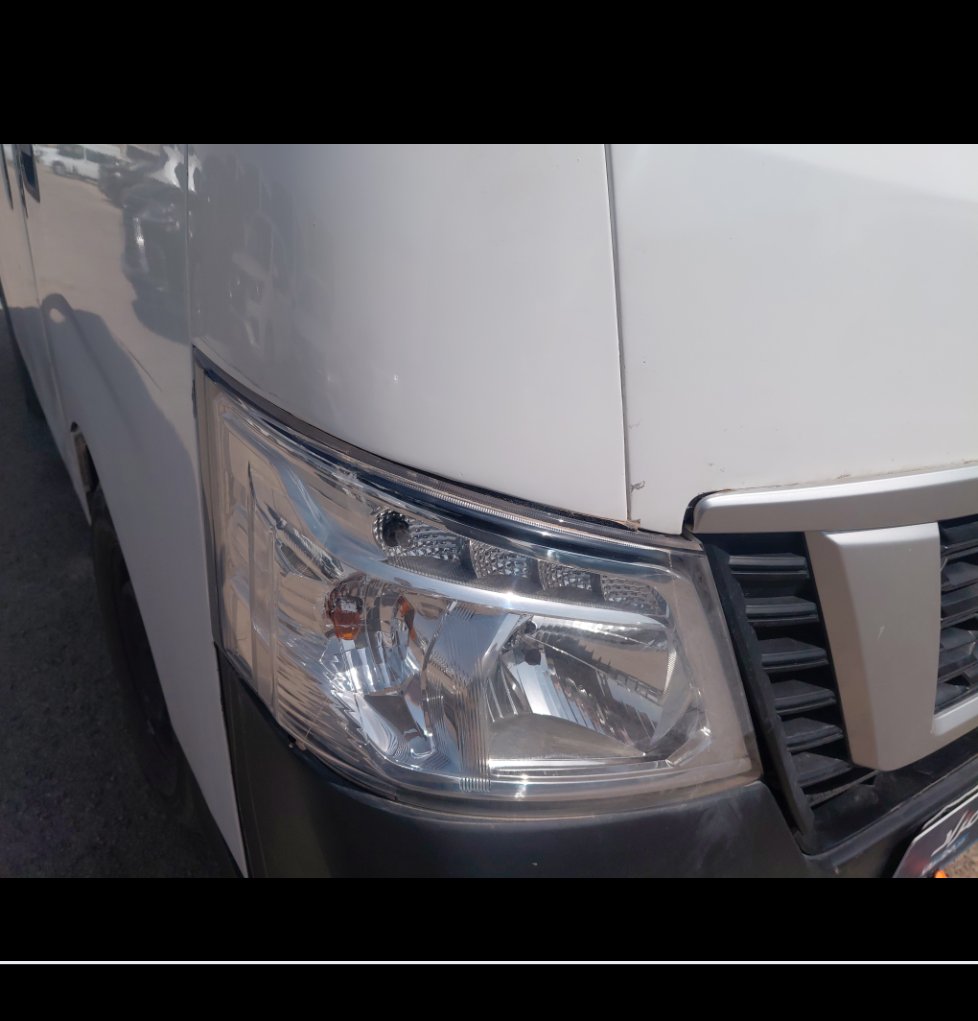 Nissan NV350 Urvan  2021 image