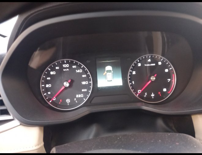إم جي 5  2021 image