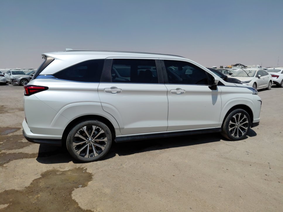 تويوتا فيلوز GLX 2024 image