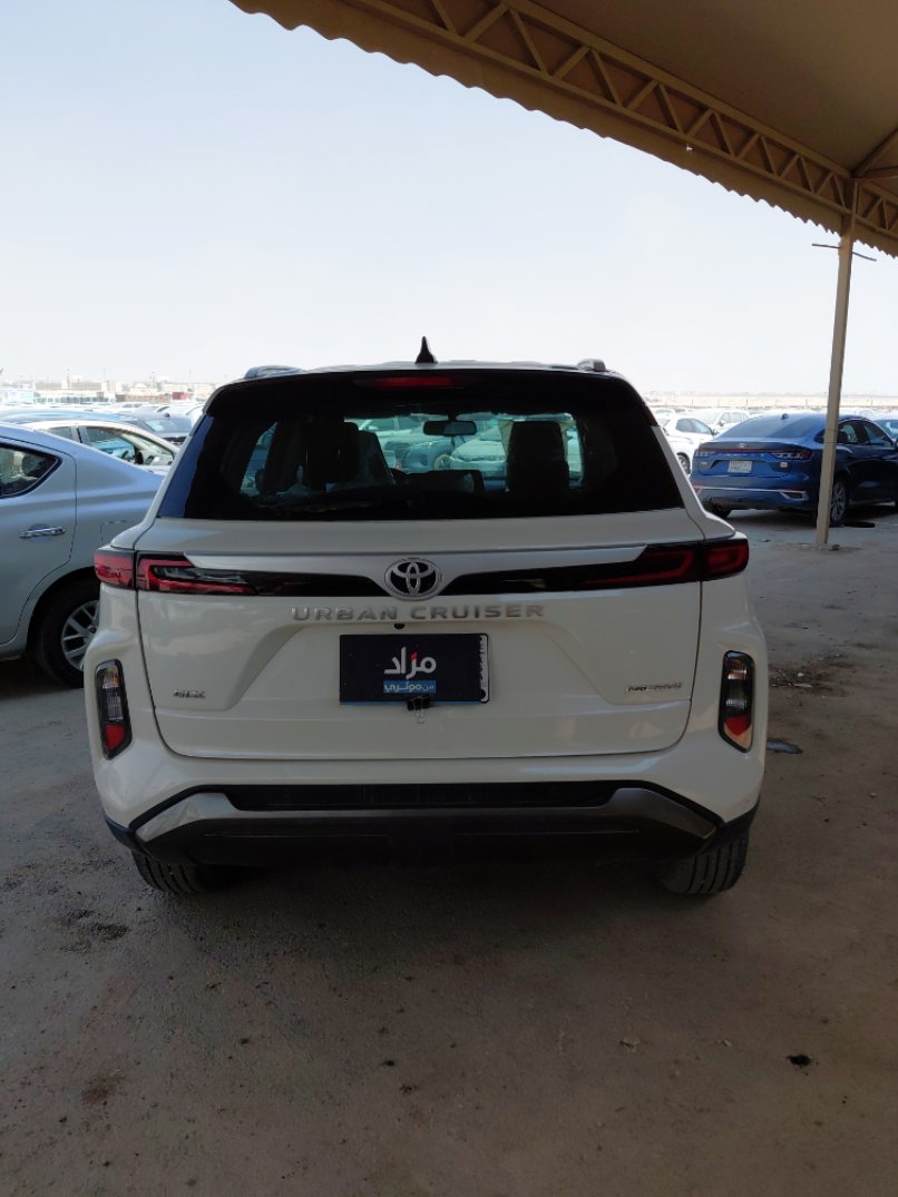 تويوتا اوربان كروز GLX 2025 image