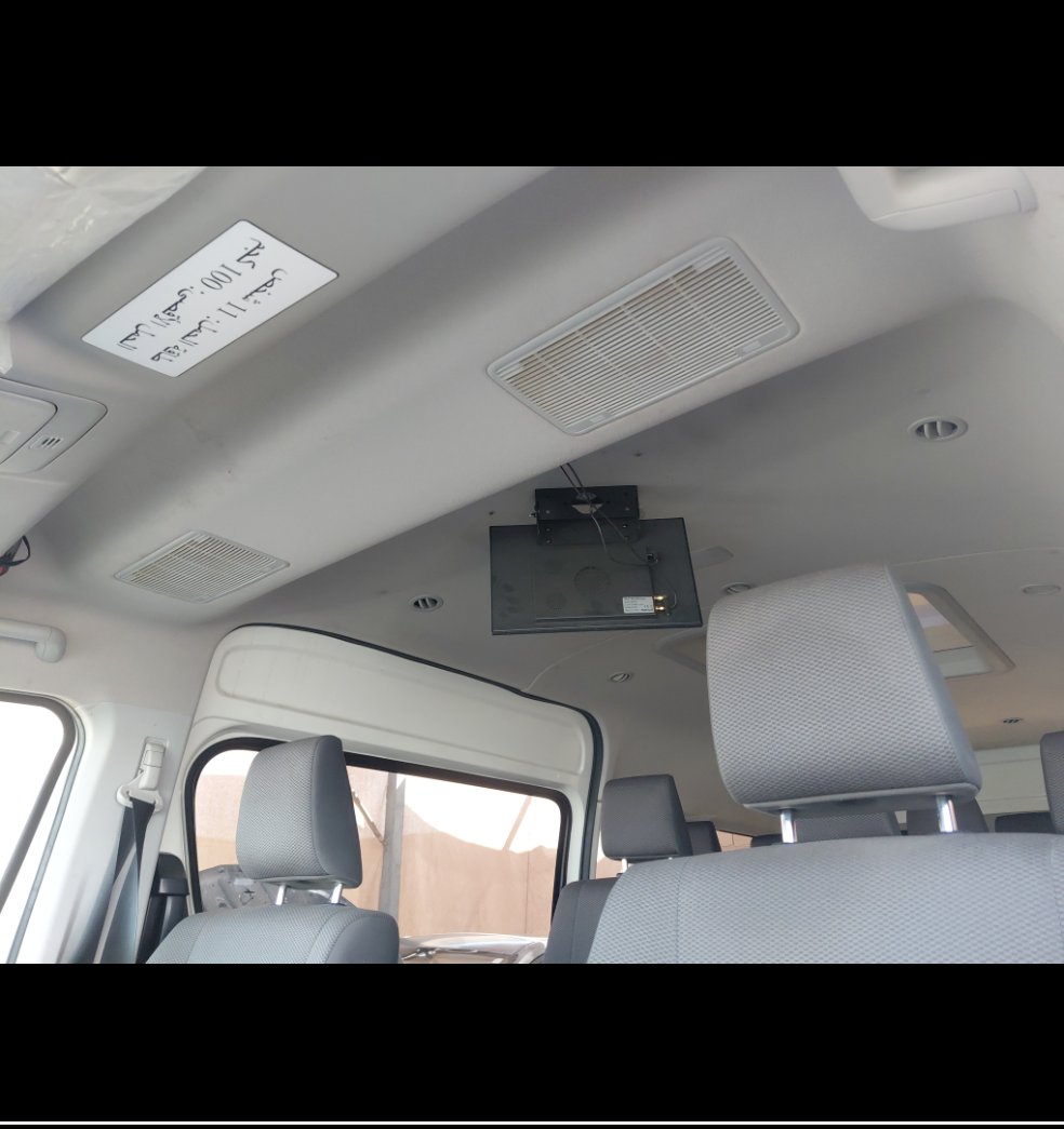 Toyota Hiace Bus  2025 image
