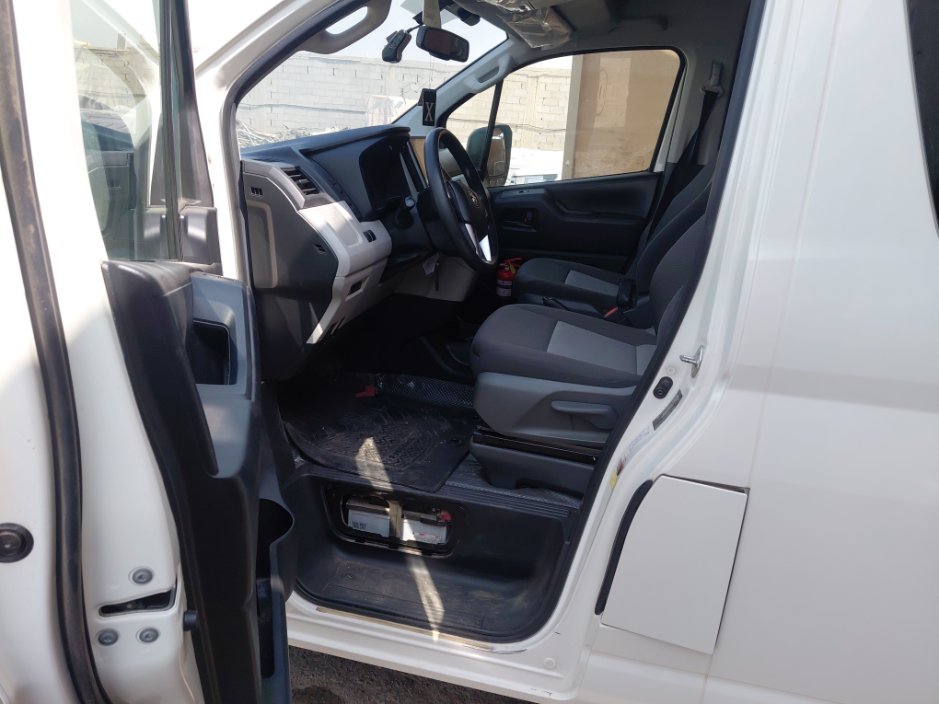 Toyota Hiace Bus  2025 image