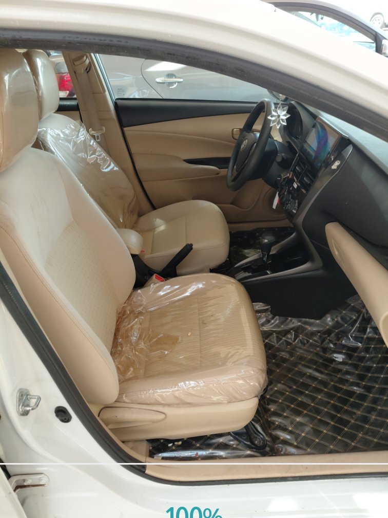 Toyota Yaris Y FLT 2021 image