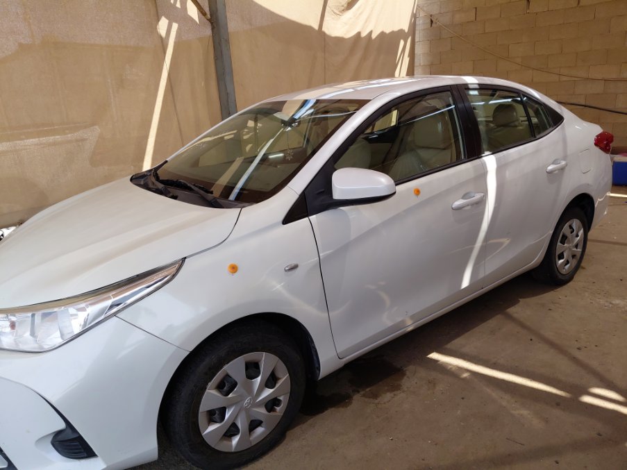 Toyota Yaris Y FLT 2021 image