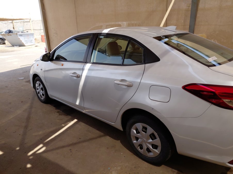 Toyota Yaris Y FLT 2021 image