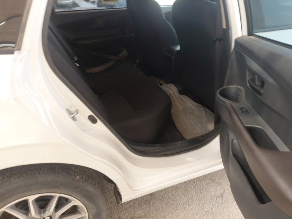Toyota Yaris Y 2023 image