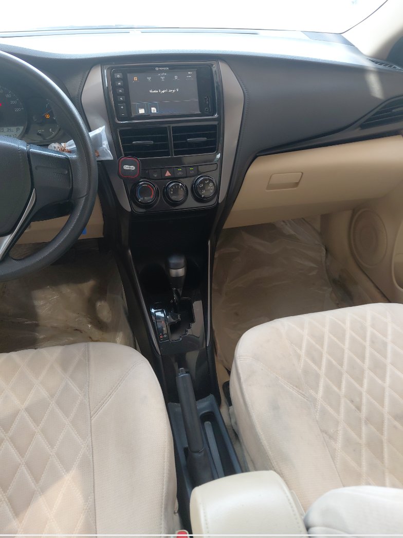 Toyota Yaris Y 2021 image