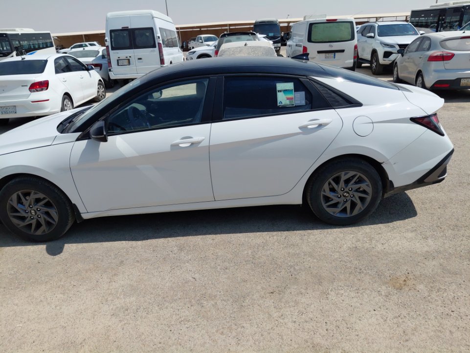 Hyundai Elantra  2025 image