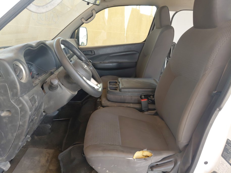 نيسان NV350 Urvan  2023 image