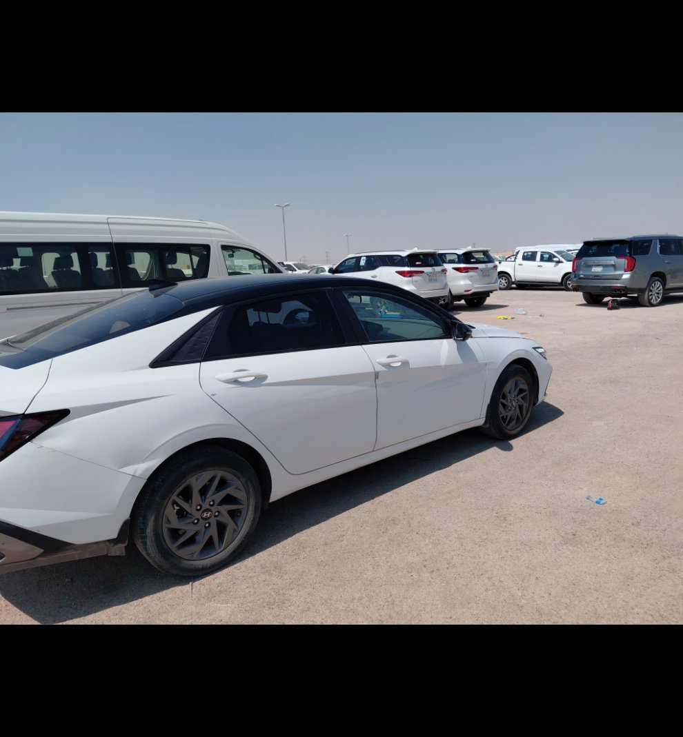 Hyundai Elantra  2025 image