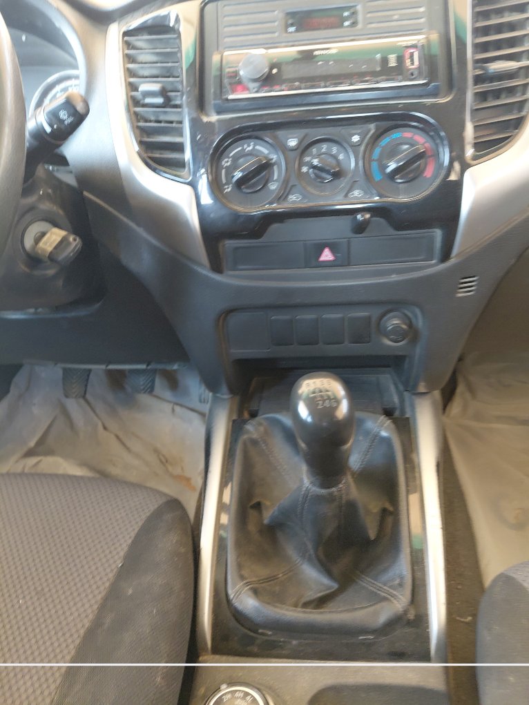 ميتسوبيشي L200 4X4- 2022 image