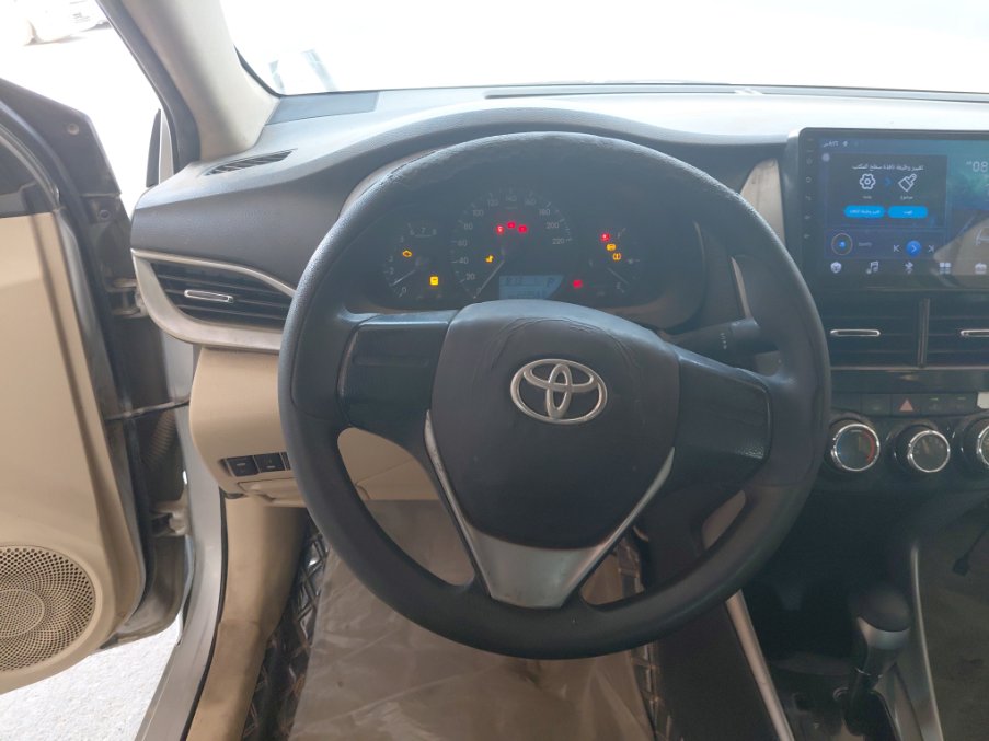 Toyota Yaris Y FLT 2020 image