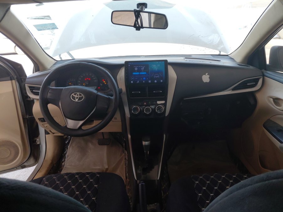 Toyota Yaris Y FLT 2020 image