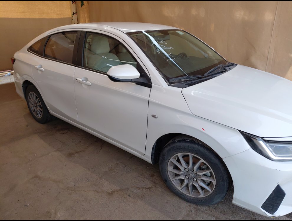 Toyota Yaris Y 2024 image