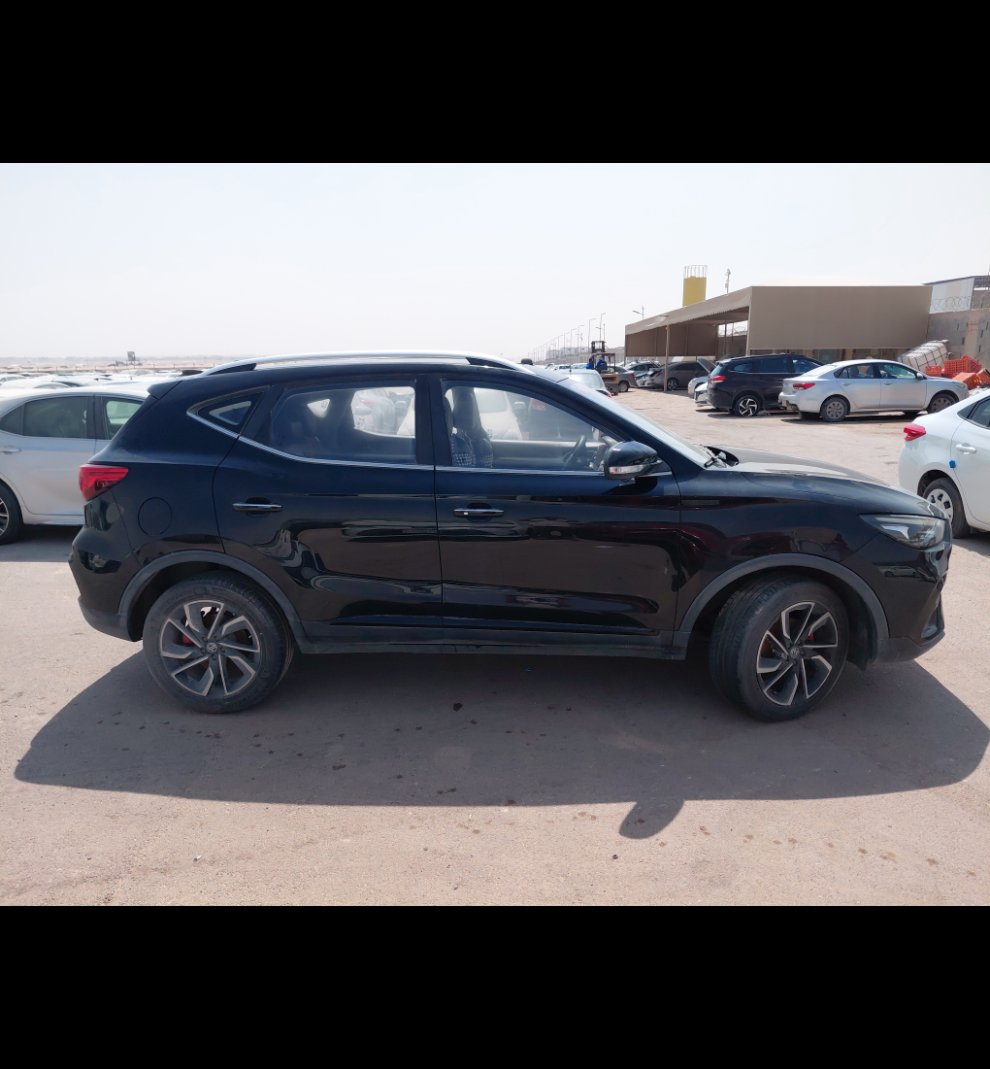 إم جي ZS لوكس رياضية - 11 2022 image
