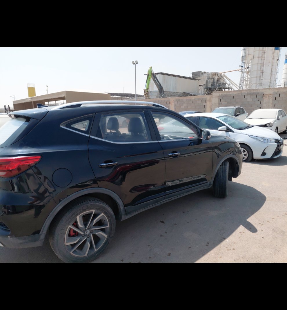 إم جي ZS لوكس رياضية - 11 2022 image