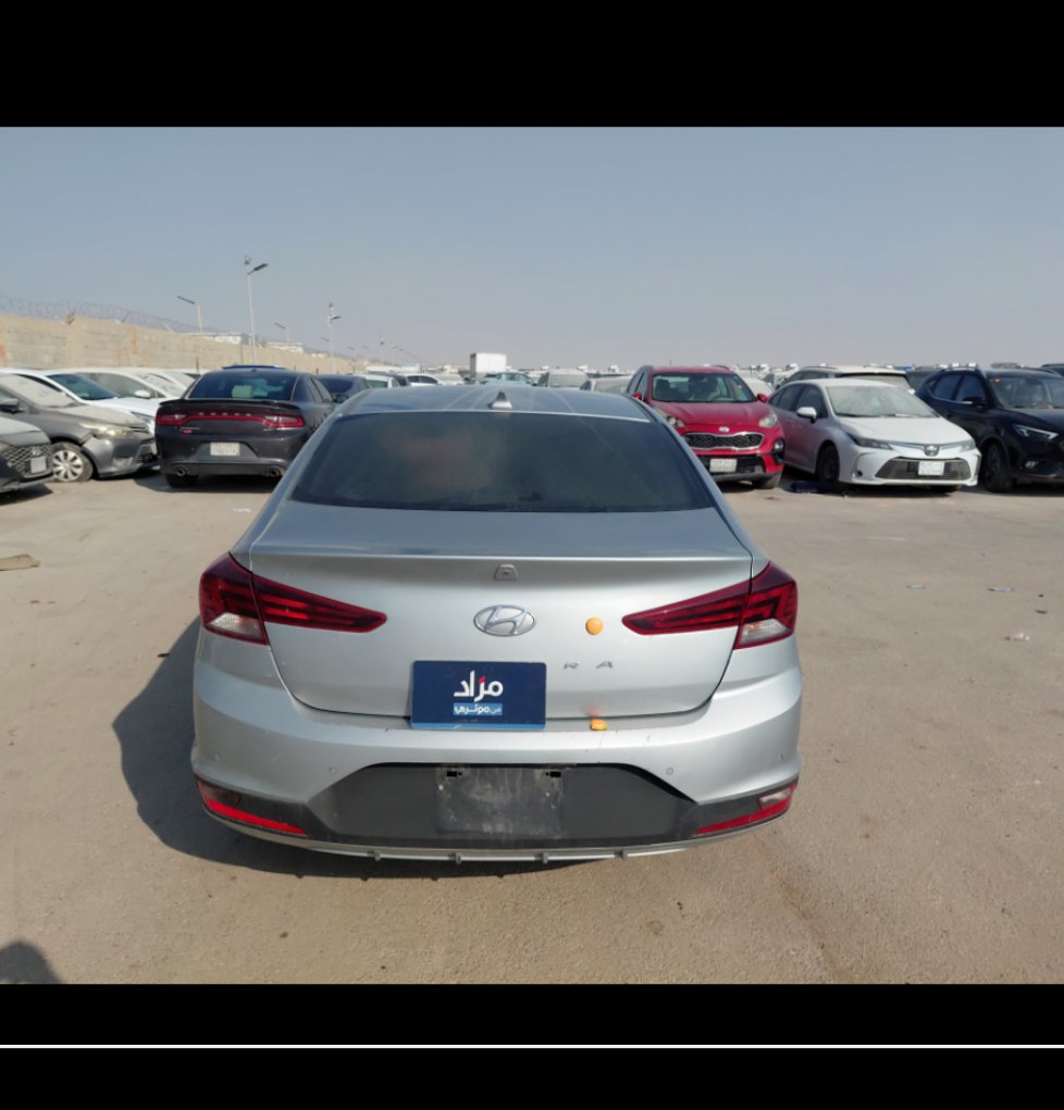 هيونداي إلنترا GL 2020 image