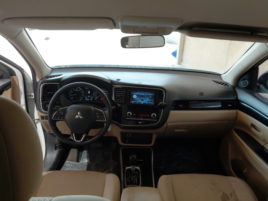 ميتسوبيشي أوتلاندر 4WD - جي تي 2020 image