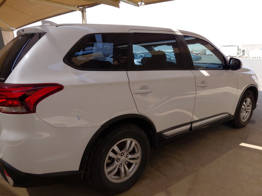ميتسوبيشي أوتلاندر 4WD - جي تي 2020 image