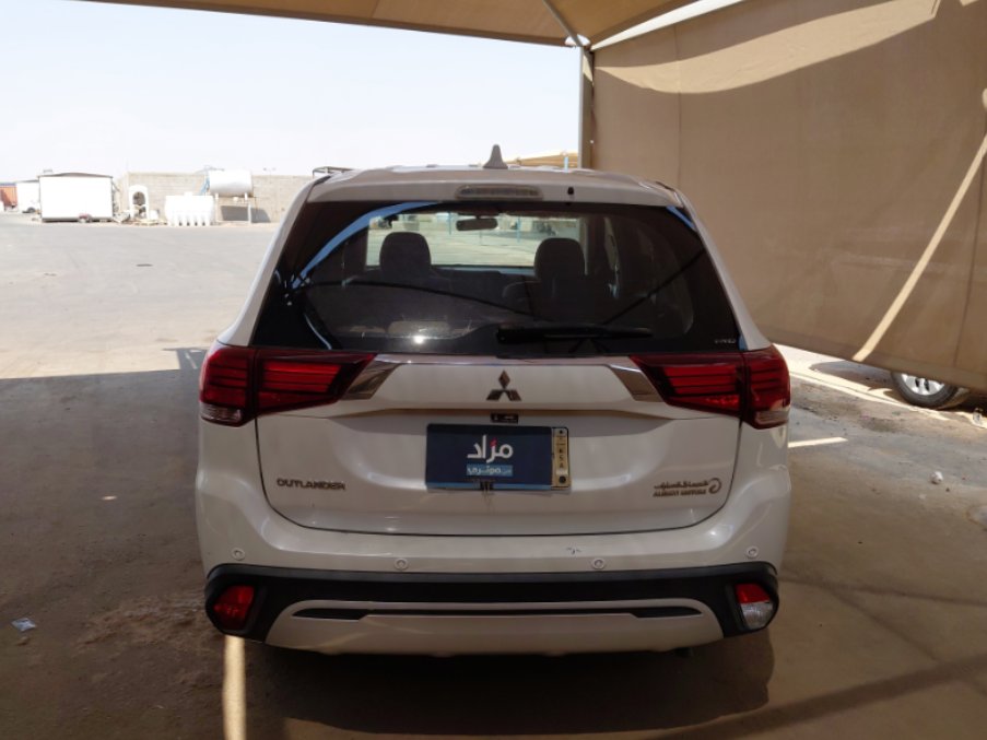 ميتسوبيشي أوتلاندر 4WD - جي تي 2020 image