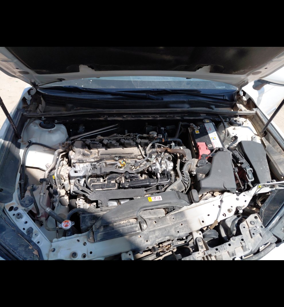 Toyota Camry LE 2025 image
