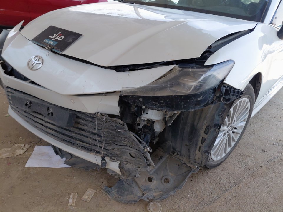 Toyota Camry LE 2025 image