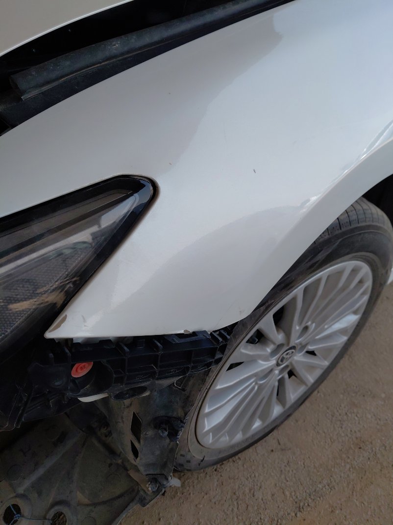 Toyota Camry LE 2025 image