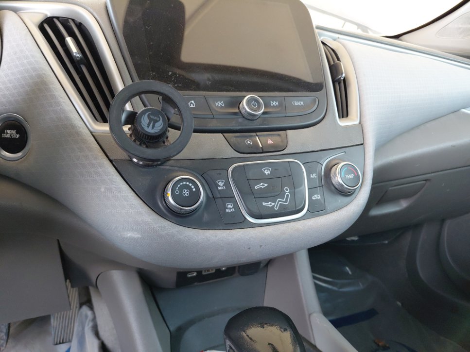 Chevrolet  Malibu  2021 image