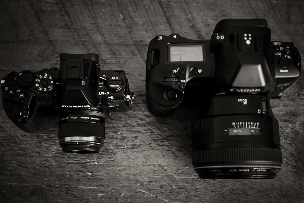 Olympus_E-M1_03