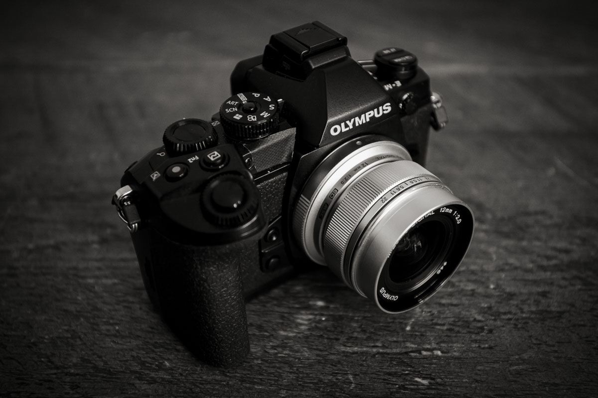 Olympus_E-M1_05