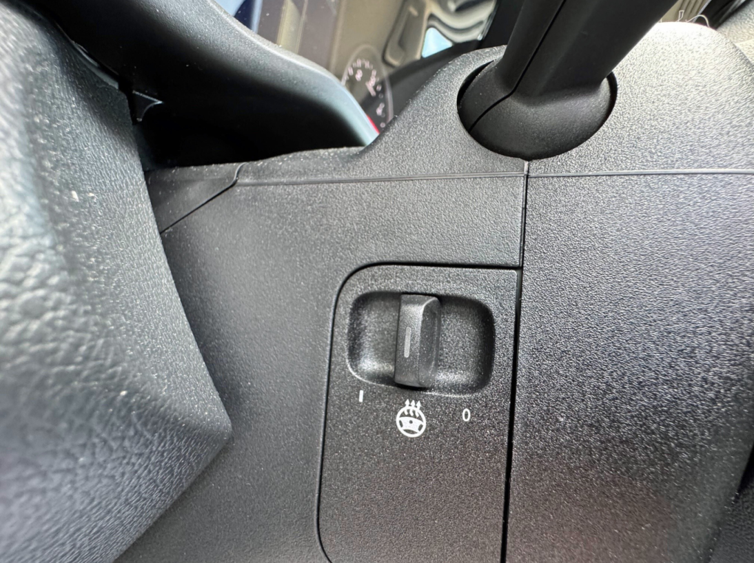 Vehicle 44931135 60df8db1 c3ad 4ee2 ab7a 3579c3b4a84f