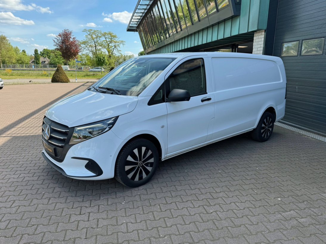 Vehicle 44931135 52e7e933 f885 4007 aafe 8ac5304790f7