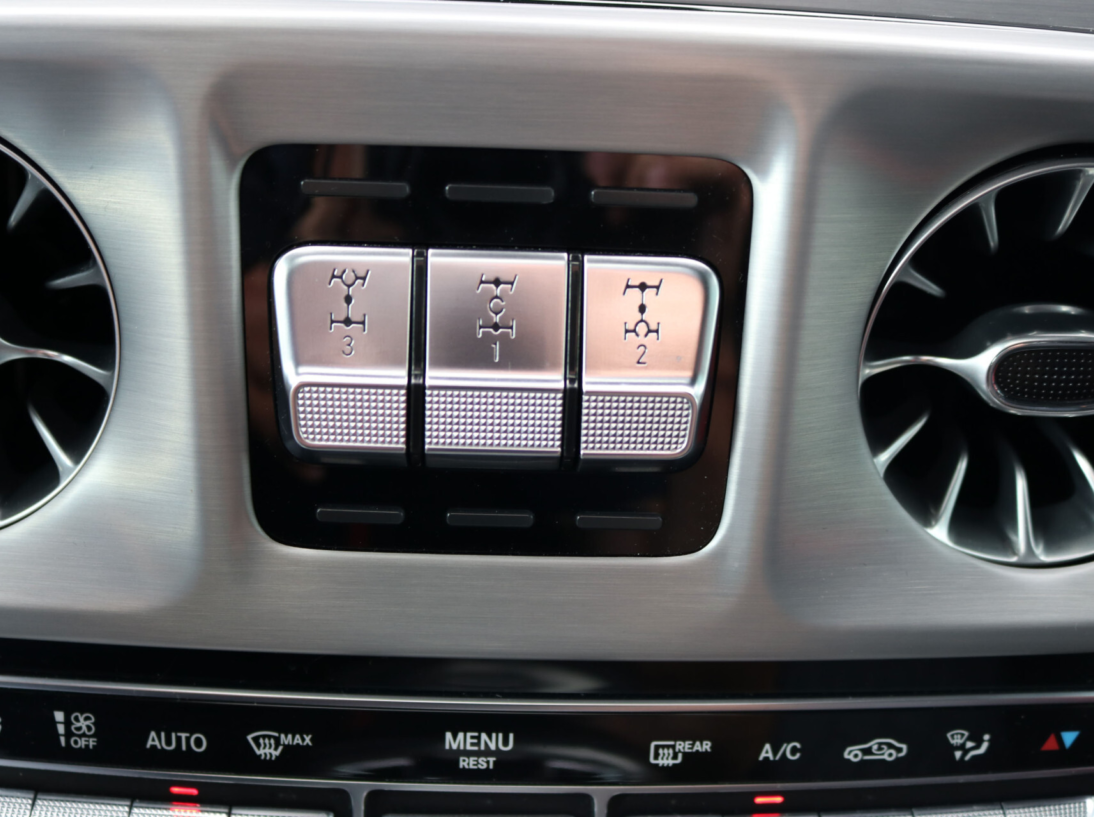 Vehicle 45807294 7ba797c4 a8b9 4831 b395 2df7623f3ec1