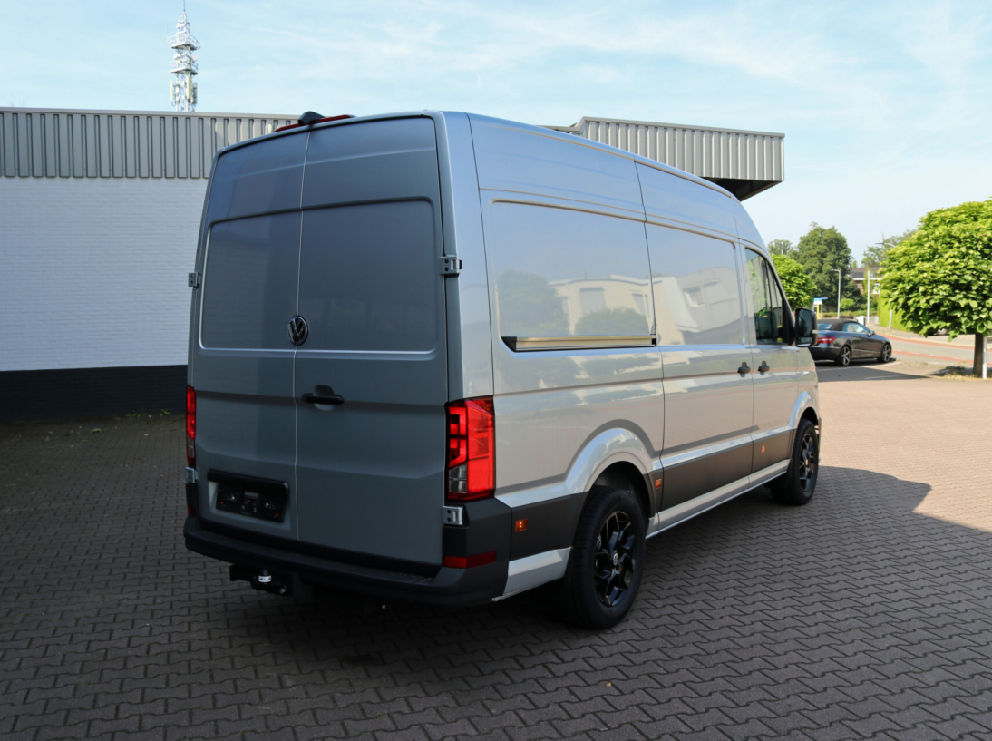 Vehicle 40011255 4fa7be68 fb97 43d2 9174 511340aa146c