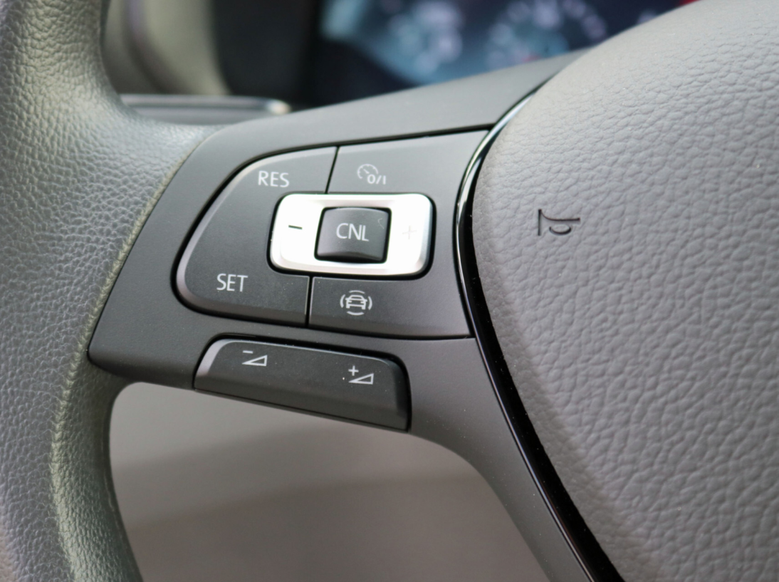 Vehicle 40011255 df786361 0372 4e88 a65c 6a22bad30bb7