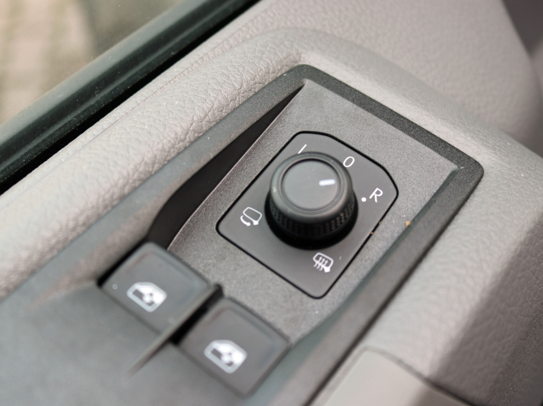 Vehicle 40011255 9d72254d b57c 45ee b985 690c6b0feb8c