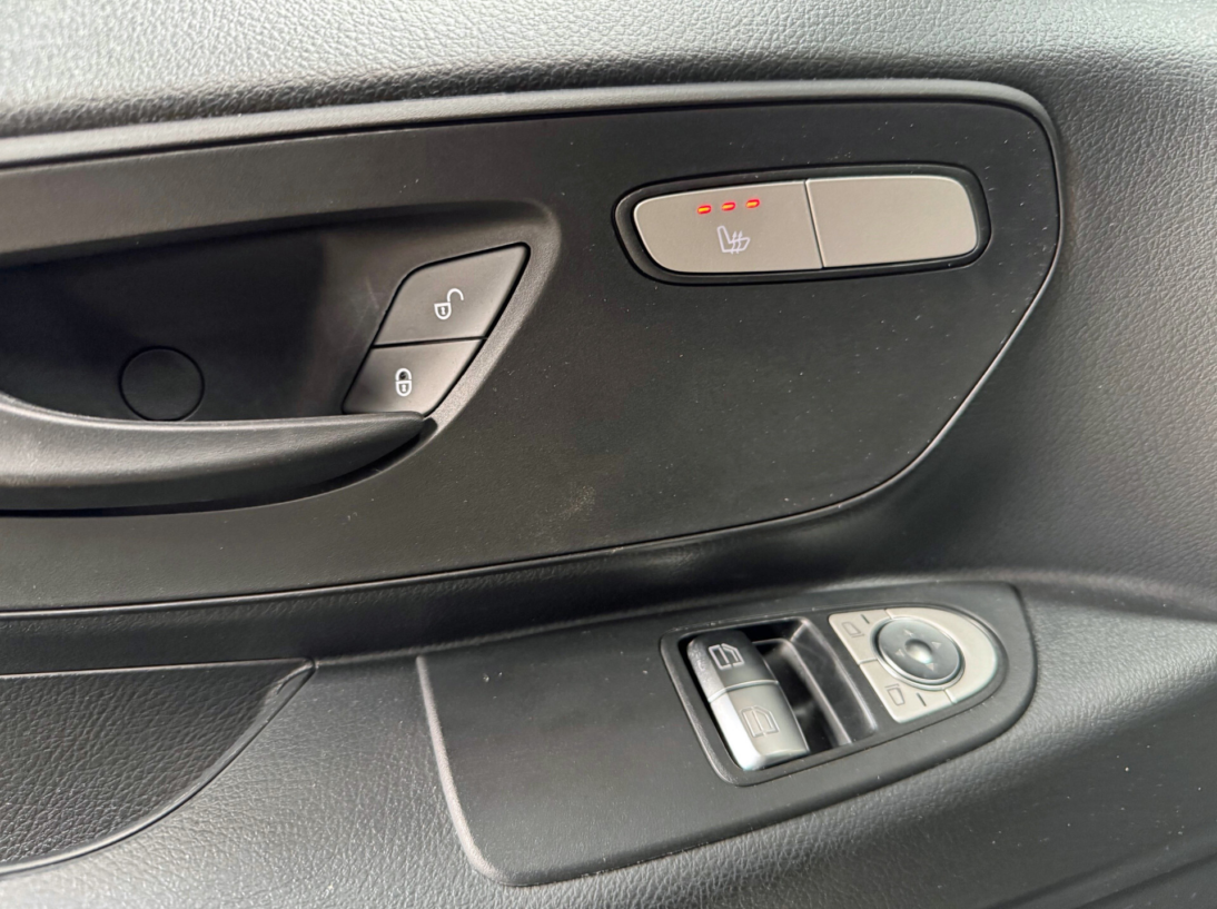 Vehicle 46452664 ad8cc8cb 0467 4383 b9d4 6968adf1ba0a