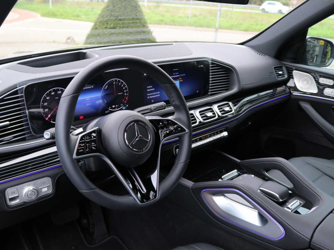 Vehicle 46510791 500d7657 d65f 476c a968 8677ffb34407