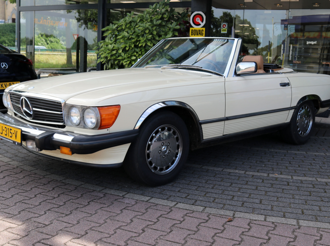 Vehicle 46514626 33375800 f07e 4be3 bb7b c6841f6507ec