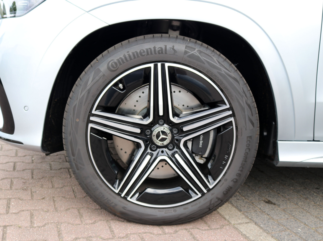Vehicle 46510791 1473c3bf d752 45e4 afd9 60de8a9d5f9e