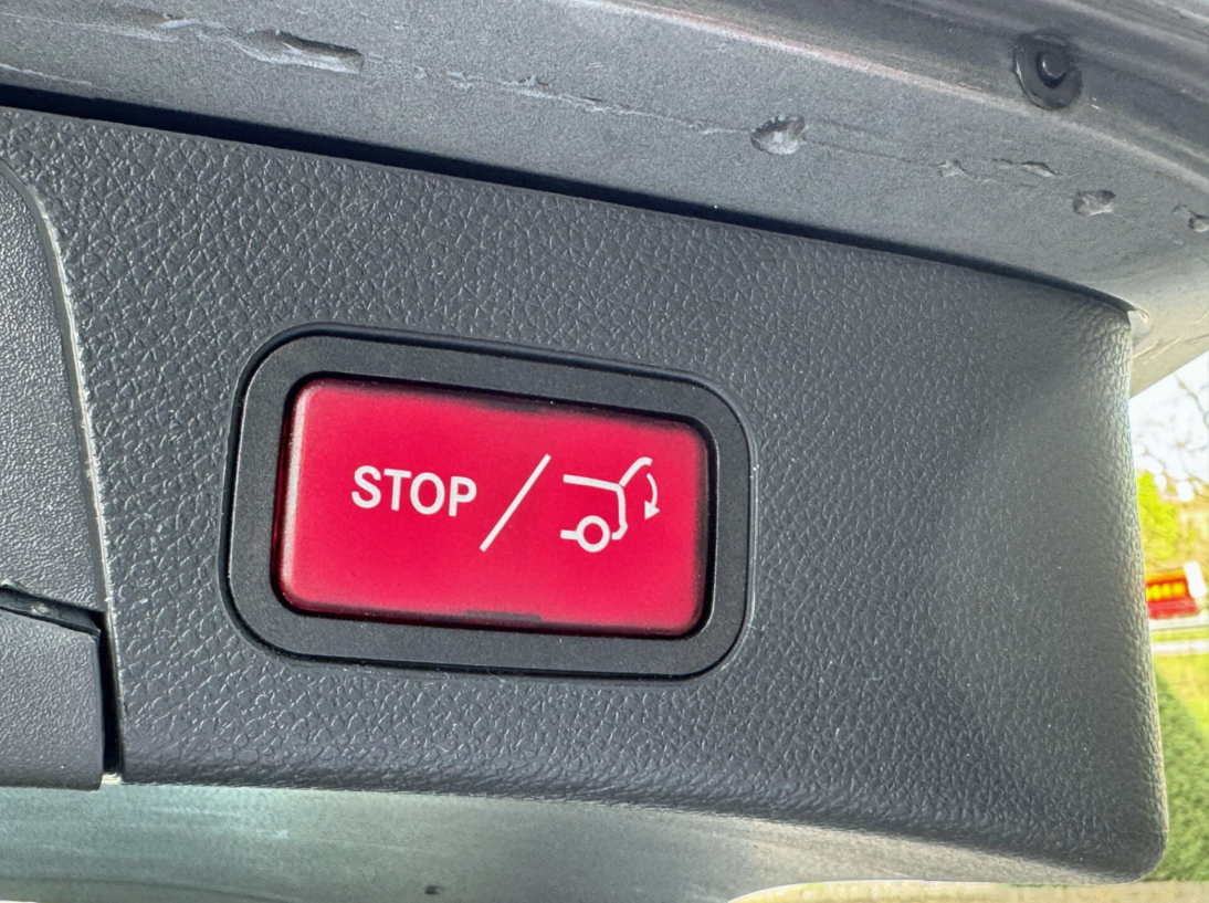 Vehicle 45800978 346df311 2872 4afd b394 9e4363275aab